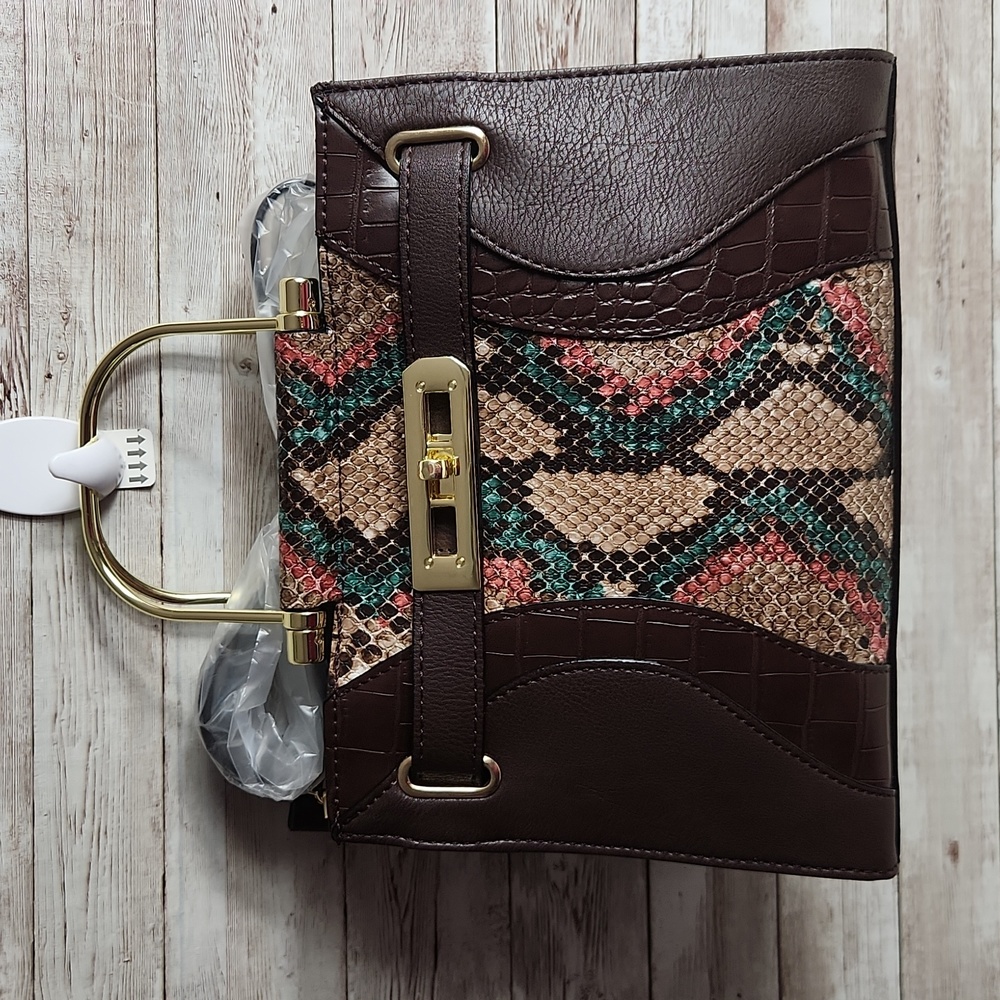 Gianni Bini, Chocolate Brown W/snakeskin panel purse, with gold hardware.